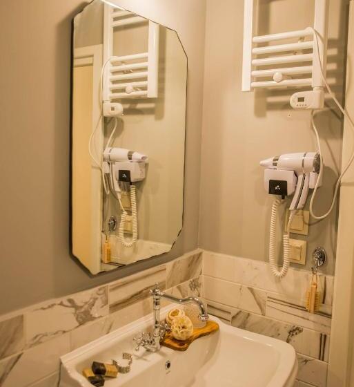 استودیو استاندارد با بالکن, Kyria Boutique House