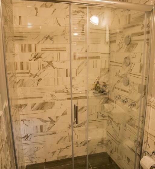استودیو استاندارد با بالکن, Kyria Boutique House