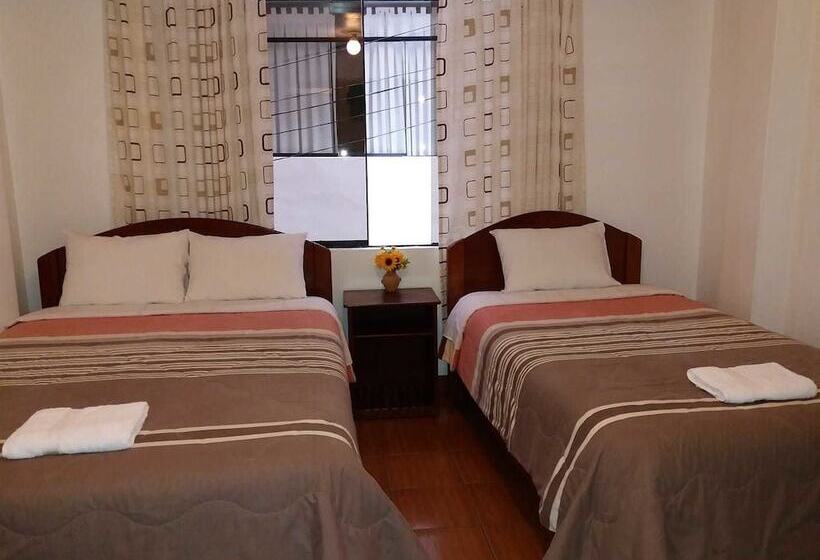 اتاق استاندارد سه نفره, Catari's House