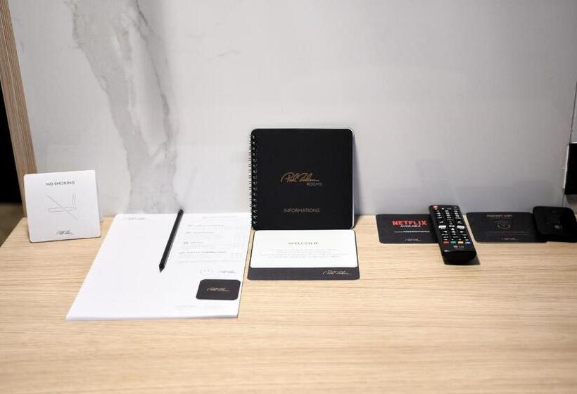 バルコニー付きデラックスルーム, Pod Zidom Rooms