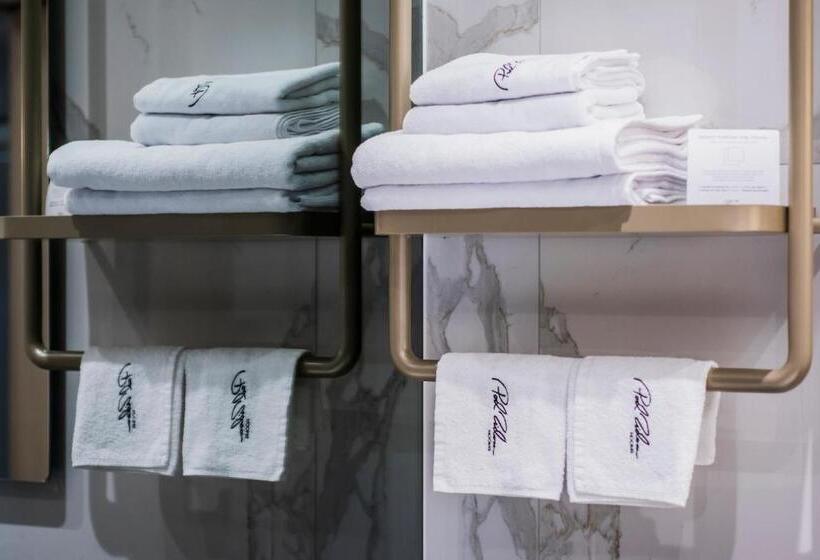 اتاق سوپریور, Pod Zidom Rooms