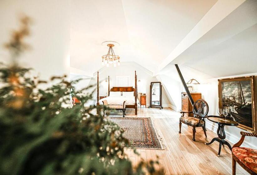 キングサイズベッドのスイートルーム, Stonehaven Le Manoir  Relais & Chateaux