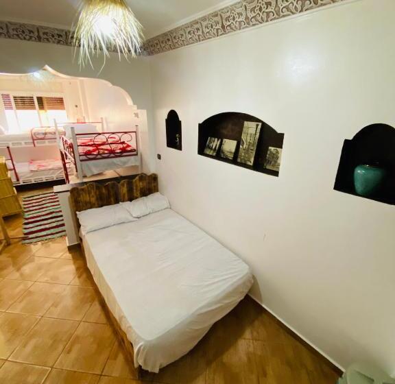 Кровать в Общей Комнате, Azoul Surf Hostel Taghazout