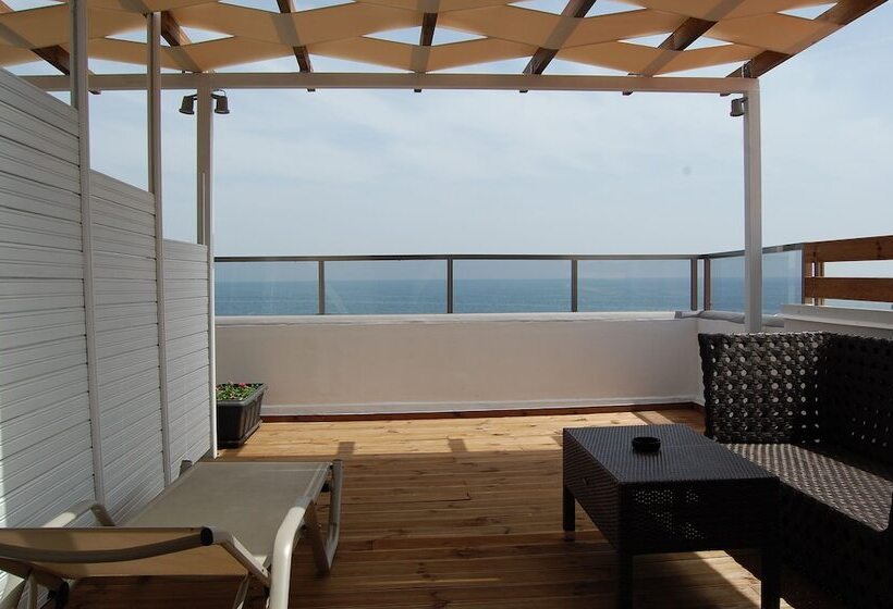 Номер Deluxe, Paralia Beach Boutique