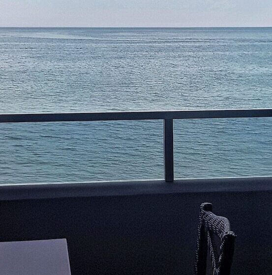 Номер Deluxe, Paralia Beach Boutique