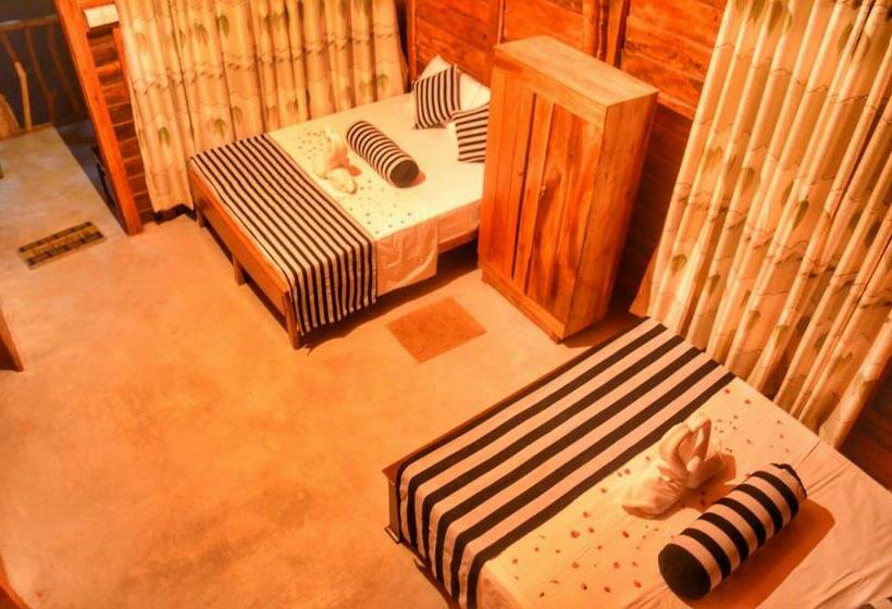 Семейный Номер Вид на Сад, Green Garden Resort