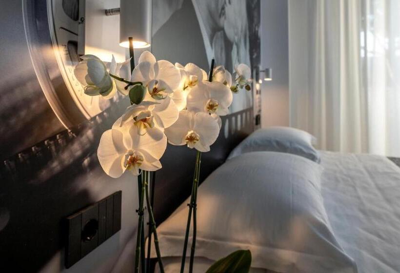 سوئیت 2 خوابه, Residence Filmare