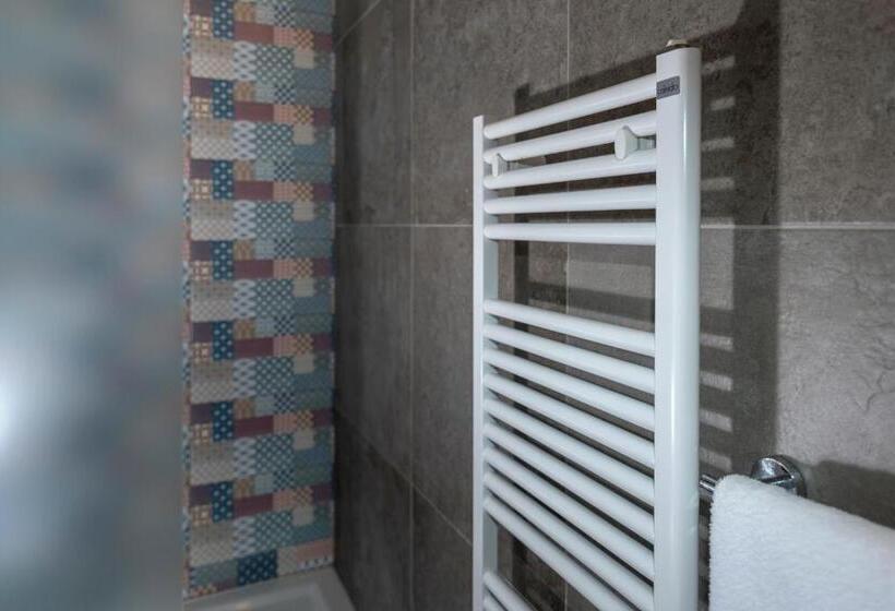 سوئیت 2 خوابه, Residence Filmare