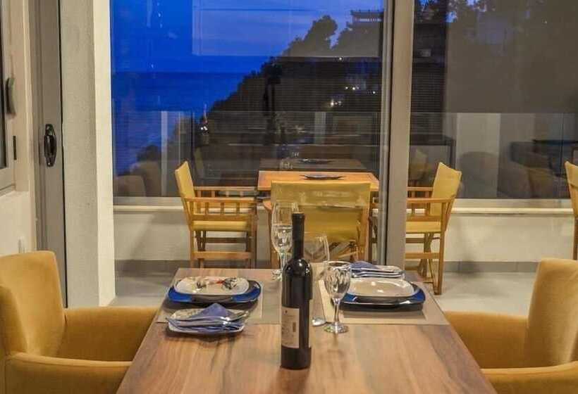 1 Bedroom Deluxe Apartment Sea View, Mediterraneo Liman