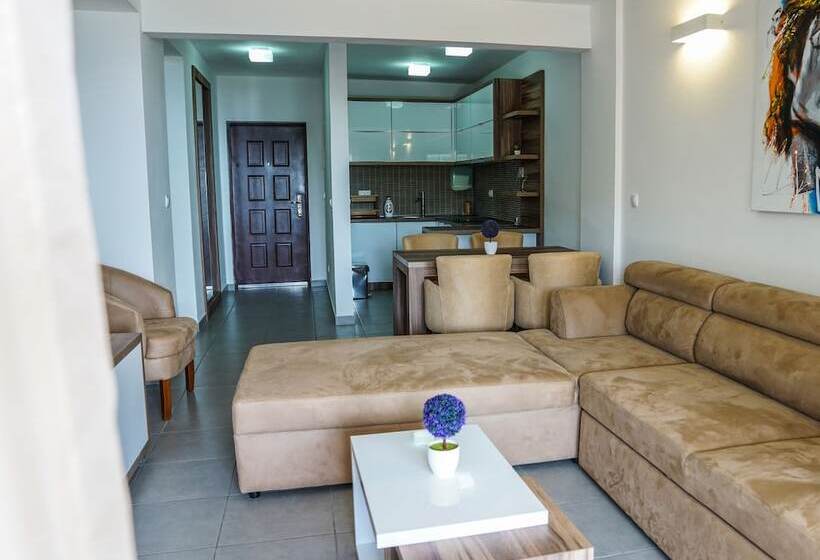 1 Bedroom Deluxe Apartment Sea View, Mediterraneo Liman