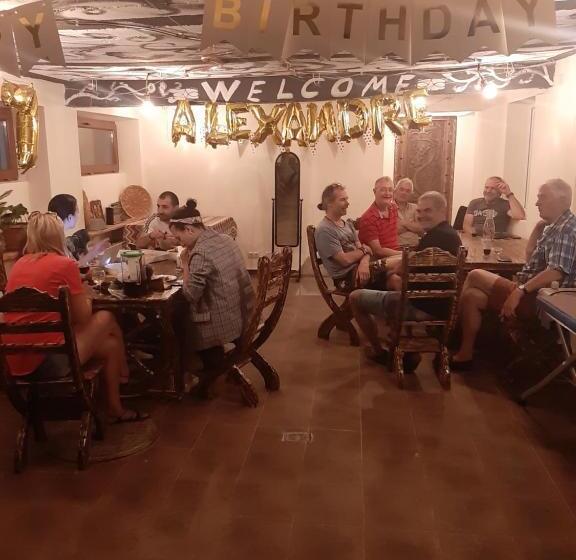اتاق استاندارد, Guest House   Mk