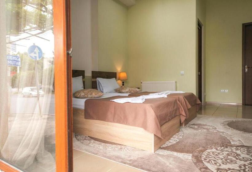 اتاق استاندارد سه نفره, Guest House   Mk