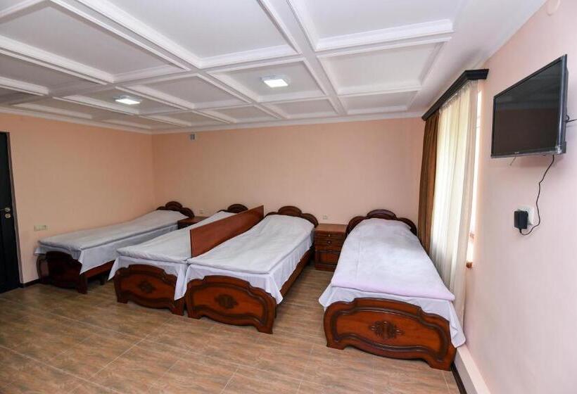 Трехместный Номер Deluxe, Old City Hotel Alaverdi