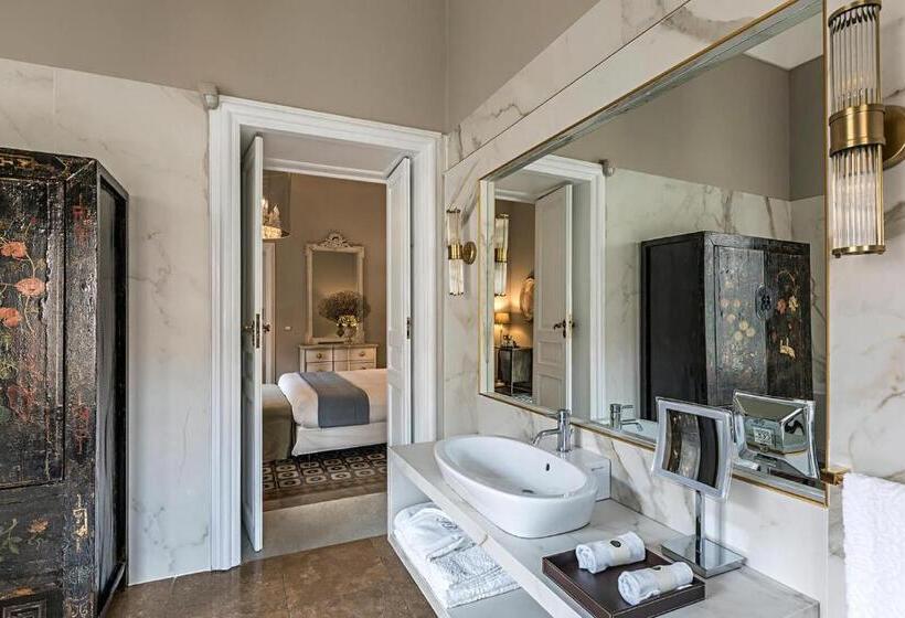 اتاق استاندارد با چشم‌انداز, Seven Rooms Villadorata