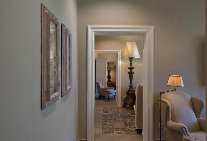 مجموعه ویستا شهر, Seven Rooms Villadorata