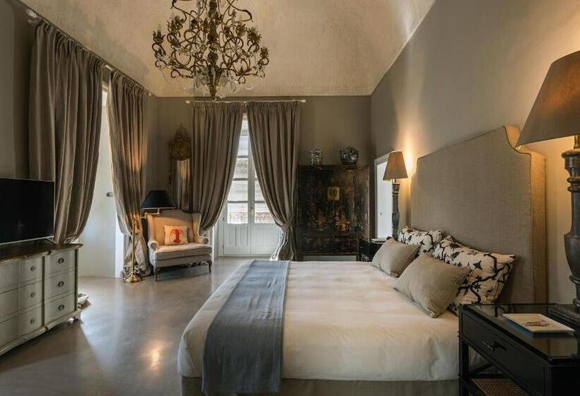 سوئیت با بالکن, Seven Rooms Villadorata