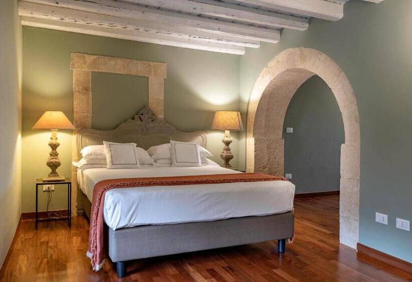 سوئیت پرزیدنت, Seven Rooms Villadorata