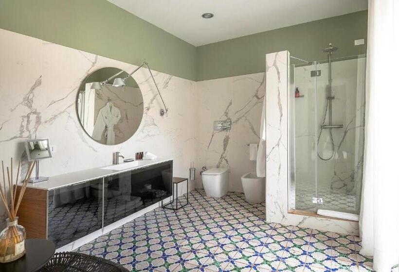 سوئیت پرزیدنت, Seven Rooms Villadorata