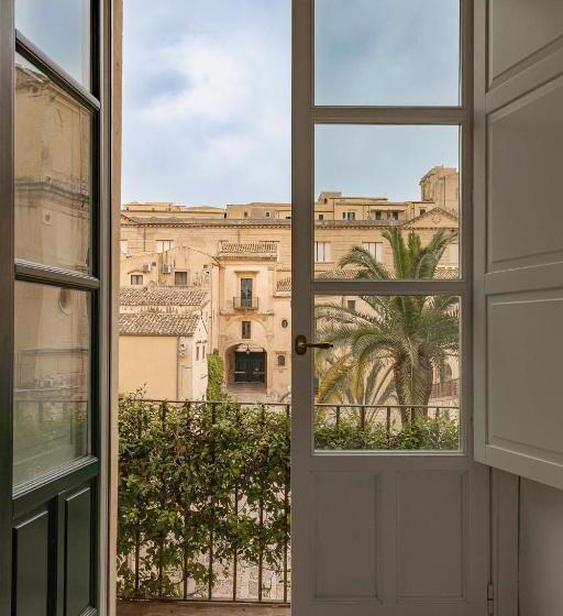 سوئیت پرزیدنت, Seven Rooms Villadorata