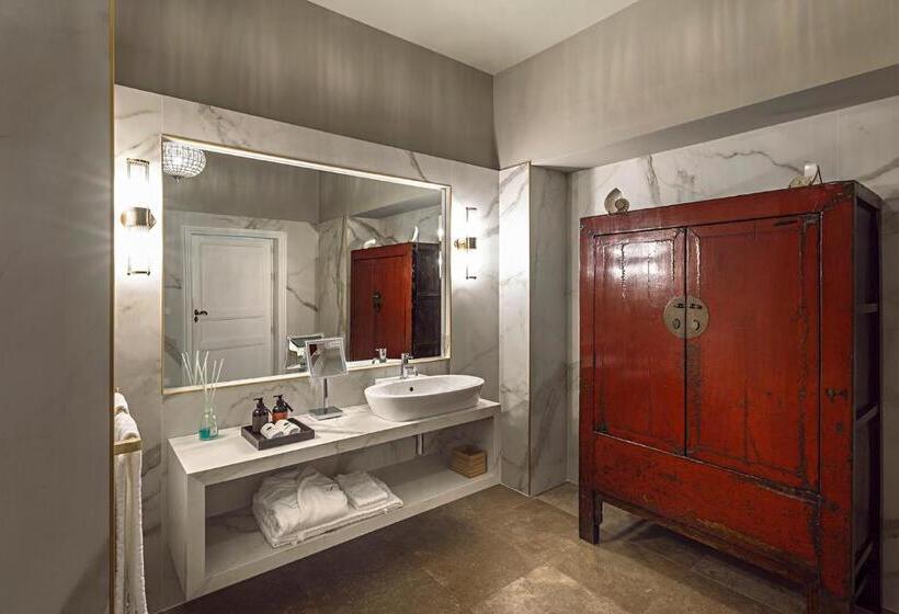 اتاق استاندارد با چشم‌انداز, Seven Rooms Villadorata
