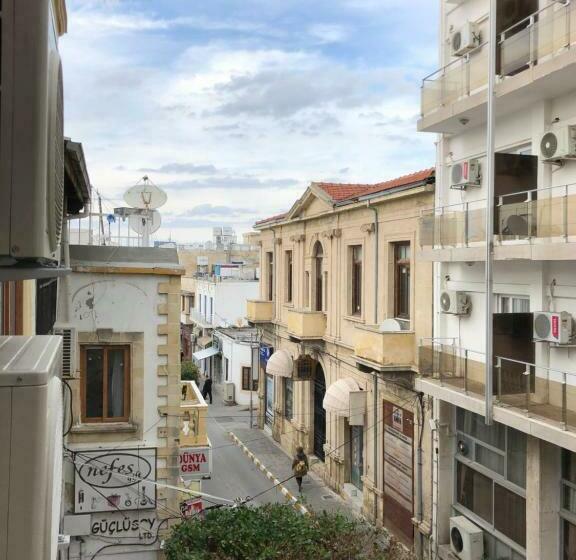 اتاق استاندارد با بالکن, Lord S Residence Boutique