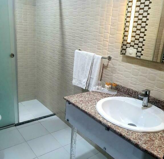 Номер Стандарт Трехместный, Hôtel Rue D Or