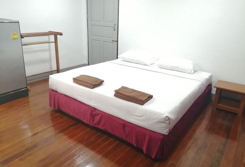 اتاق استاندارد, Jansom Beach Resort