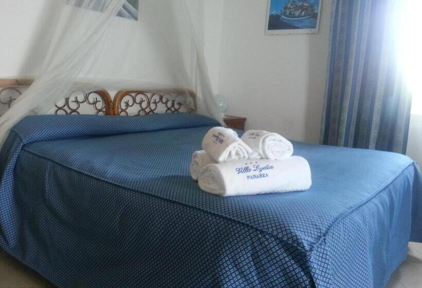 اتاق لوکس با چشم‌انداز دریا, Resort Villa Lydia