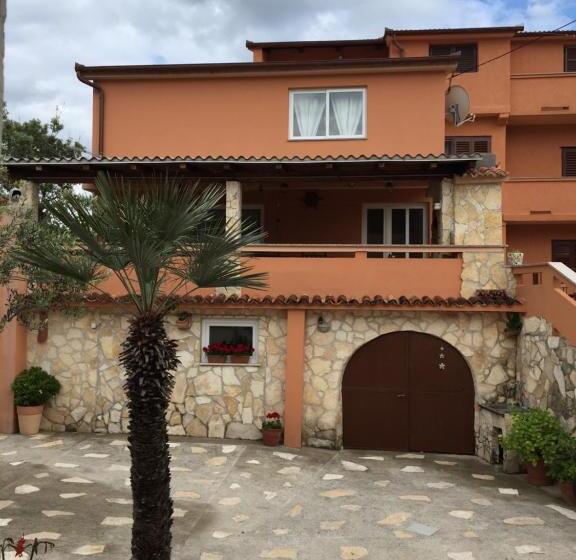 اتاق استاندارد با بالکن و چشم‌انداز دریا, Guesthouse Tariba