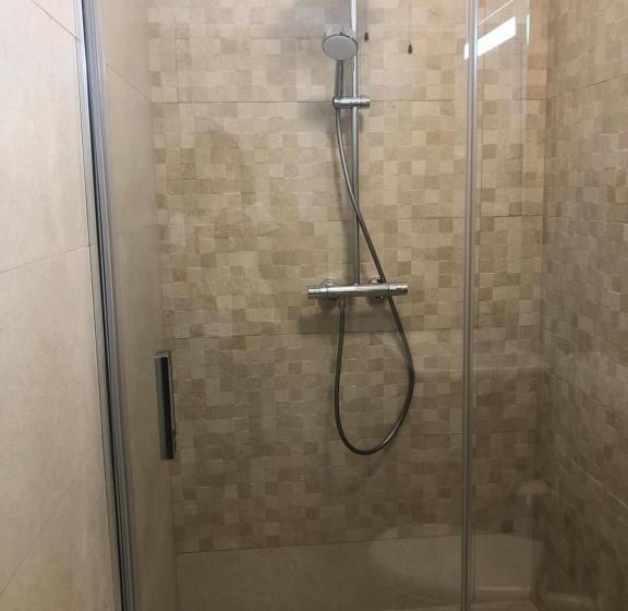 آپارتمان 2 خوابه با چشم‌انداز دریا, Guesthouse Tariba
