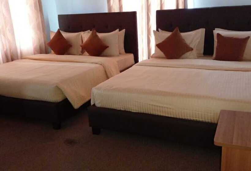Quarto Familiar, The Fern Inn