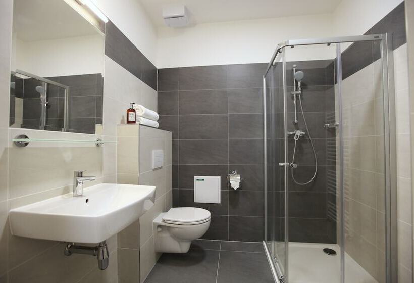 آپارتمان 2 خوابه, City Center Best Place Apartments