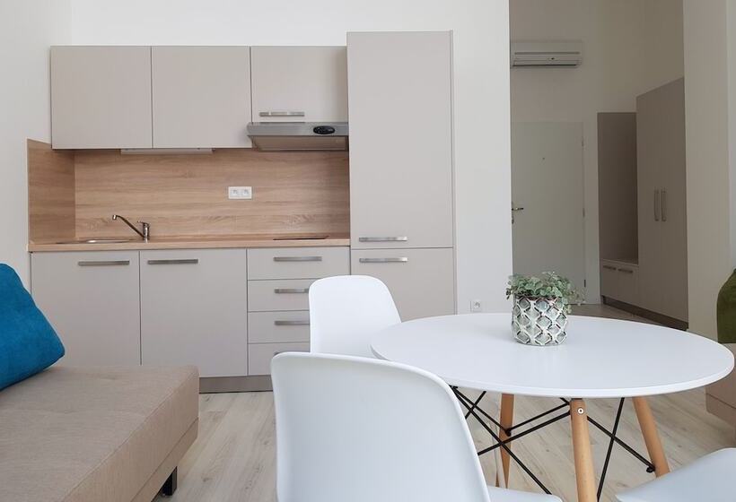 آپارتمان لوکس 1 خوابه, City Center Best Place Apartments
