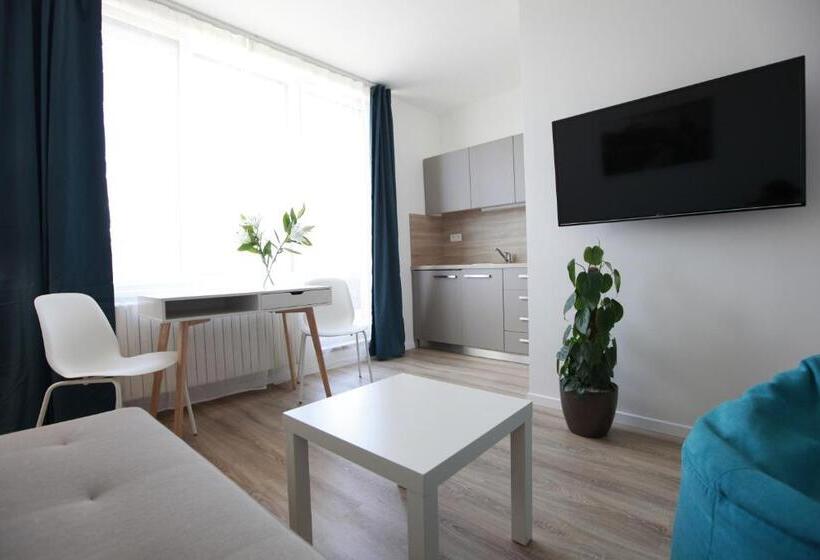 آپارتمان 1 خوابه با بالکن, City Center Best Place Apartments