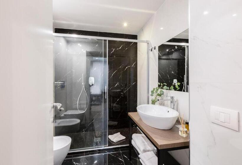 اتاق سوپریور, Giubbonari Suites