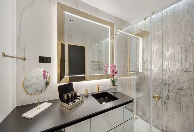 سوئیت دلوکس 2 خوابه, Posh Residence Luxury Suites