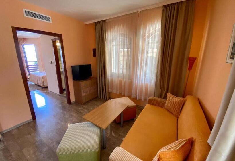 Люкс Вид на Море, Family Hotel Saint Nikola