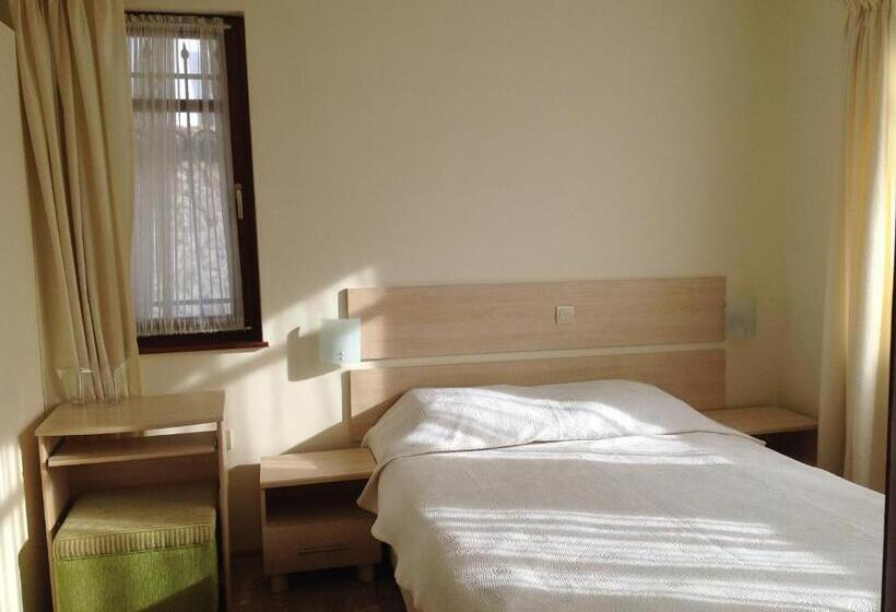 Номер Economy Индивидуальный, Family Hotel Saint Nikola