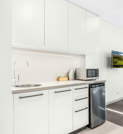 스위트, Essence Suites Taringa