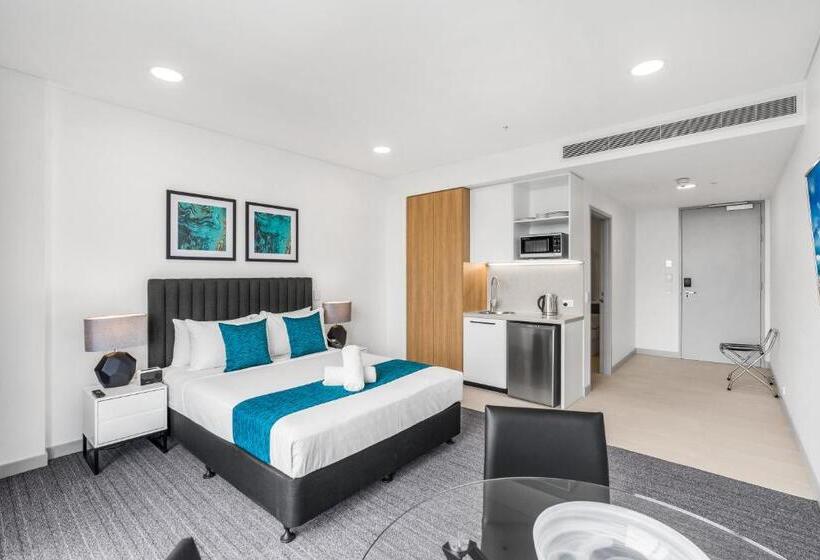 스탠다드 스튜디오 퀸 침대, Essence Suites Taringa