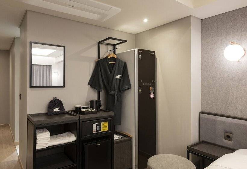Трехместный Номер Deluxe, Yeonsan Hound
