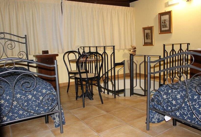 デラックストリプルルーム, Bed & Breakfasts Conte Perollo