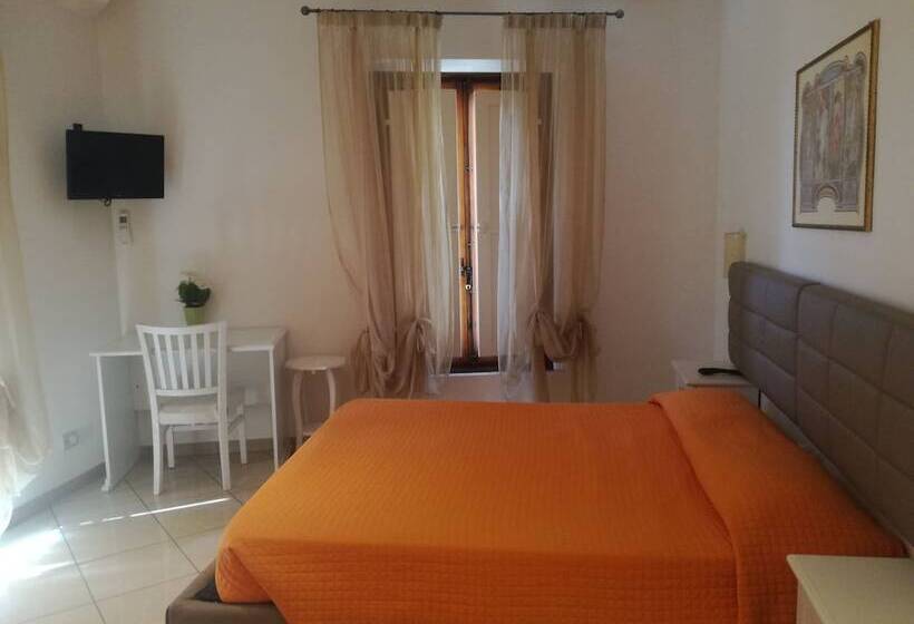 اتاق استاندارد, Camollia Suites