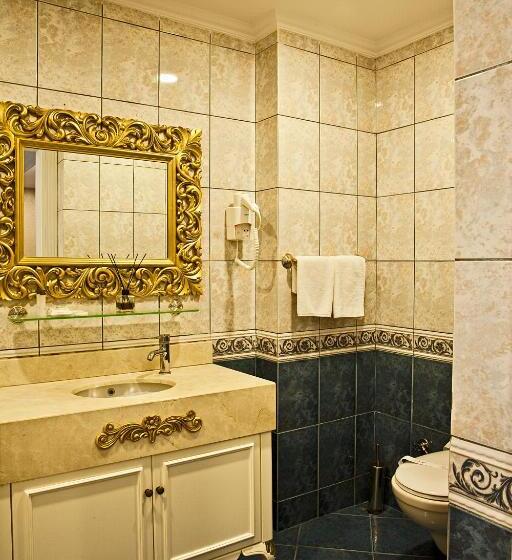 سوییت لوکس, Seres Hotel Old City