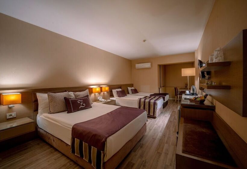 Quarto Familiar, The New Hotel Zeybek