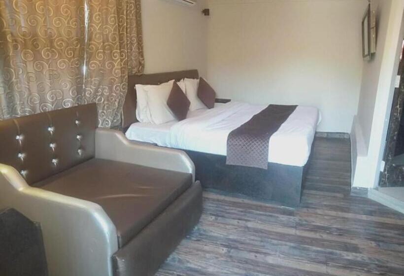 غرفة كومفورت ثلاثية, Comfort Inn Silver Arch Hotel, Mussoorie