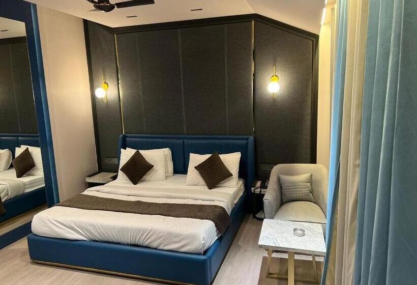 غرفة قياسية سرير كينج, Comfort Inn Silver Arch Hotel, Mussoorie