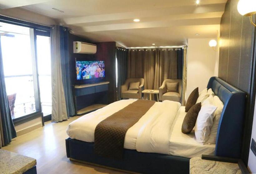 غرفة قياسية سرير كينج, Comfort Inn Silver Arch Hotel, Mussoorie