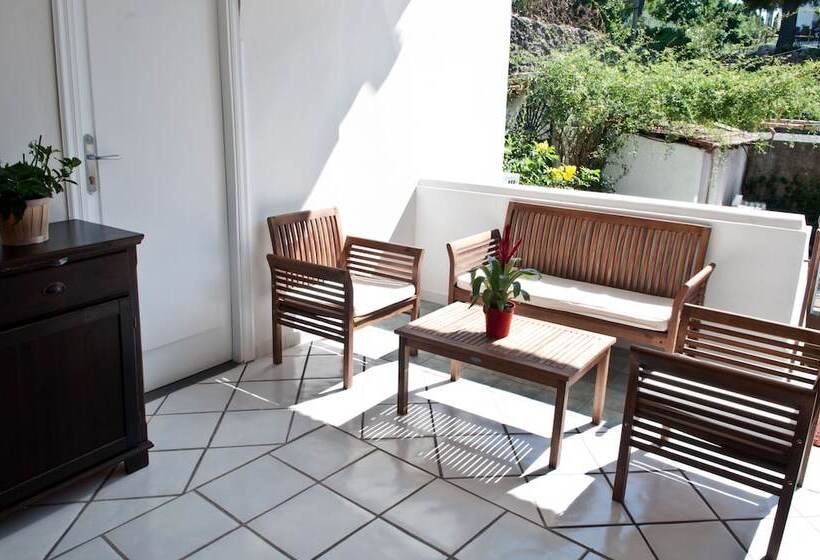 اتاق استاندارد, Mimi B&b