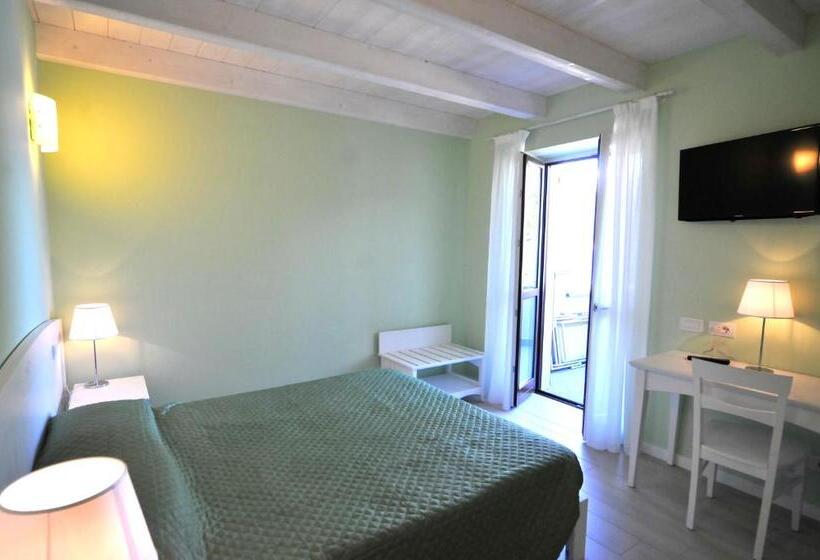 Апартаменты 2 Спальни, Villa Carolina
